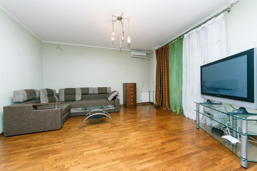 Two-Storey Apartment Near Iec Kiev Esterno foto
